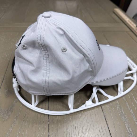 Mercedes Benz AMG Petronas F1 Team Puma Silver‎ Adjustable Snapback Hat Cap - Picture 2 of 9